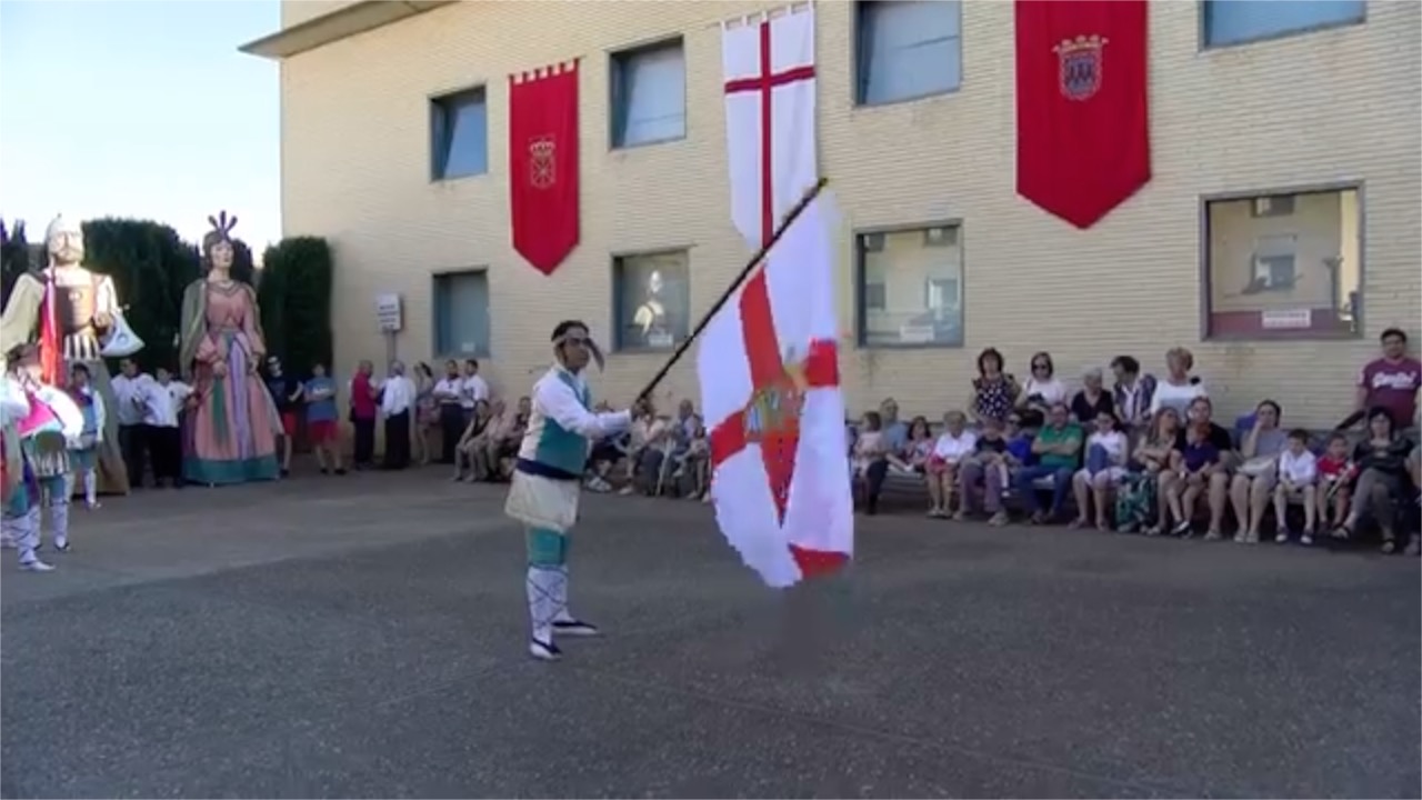 Tuterako San Joango Paloteadoa. 2018. Tremolación de la bandera (Bandra dantza). It: 14Rusky14