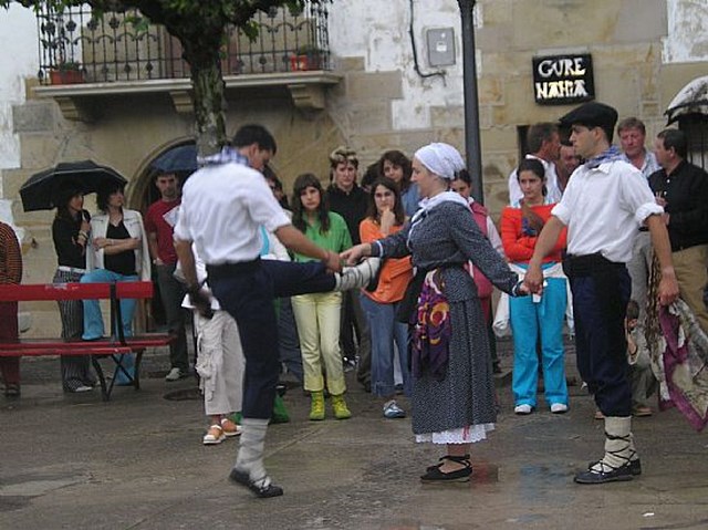 Lakuntza. Alkate Dantza. 2005-Corpus Christi