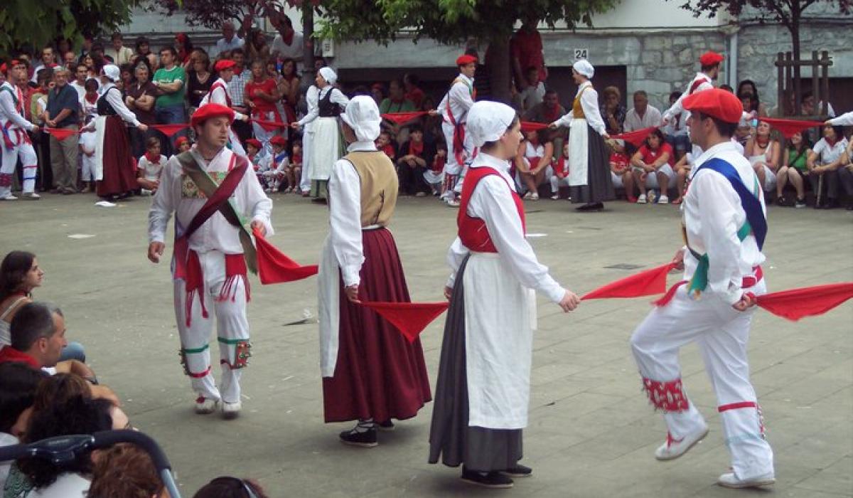 Lesaka, 2007. Soka dantza. Arg.: Rafael Eneterreaga